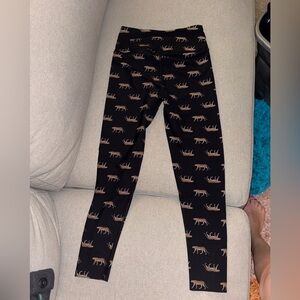 Victoria’s Secret sport animal cheetah athletic leggings sz s